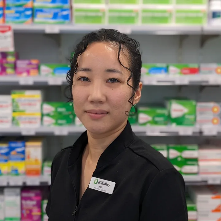 Mako, Pharmacy Assistant